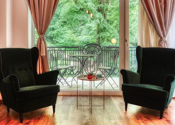 Nature Apartment - Minutes Away From The Old Town And Afi Mall