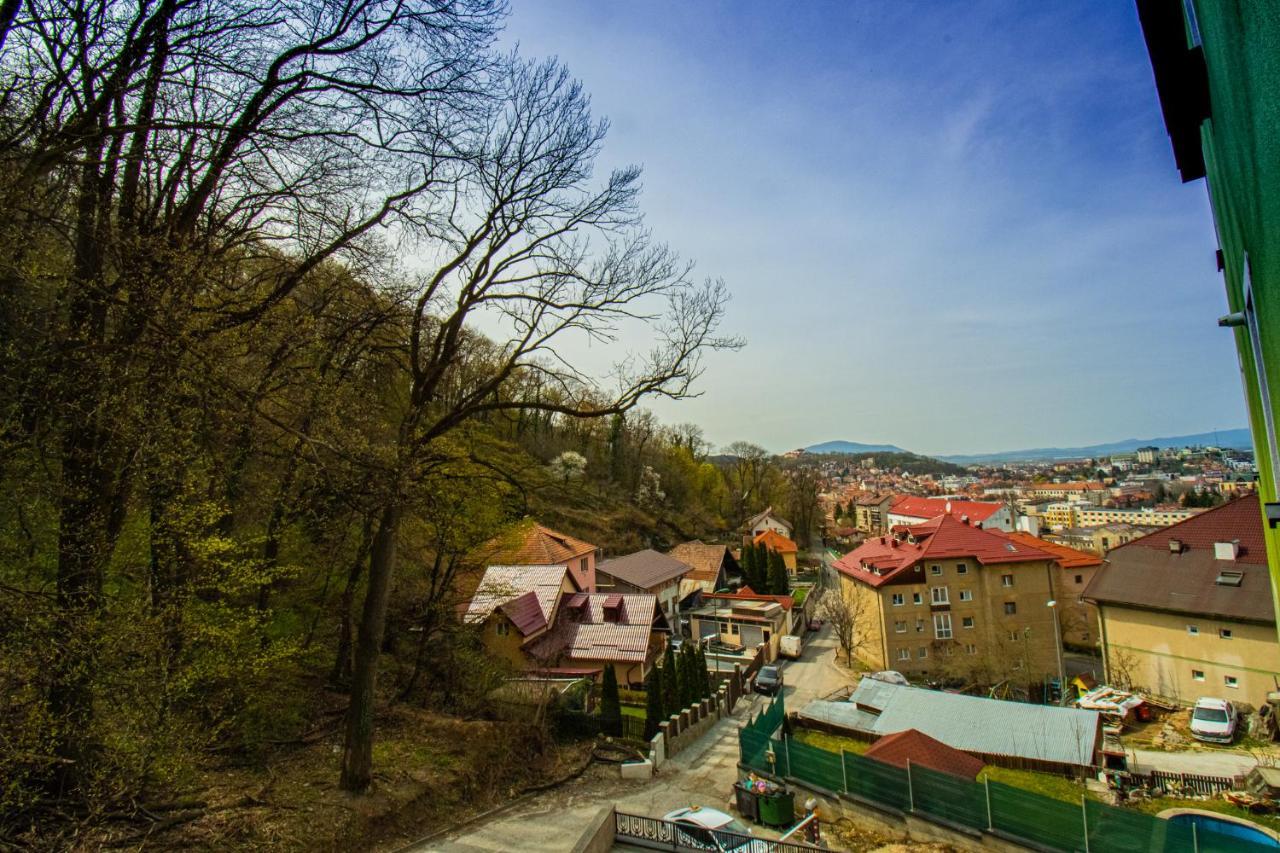 Nature - Minutes Away From The Old Town And Afi Mall *